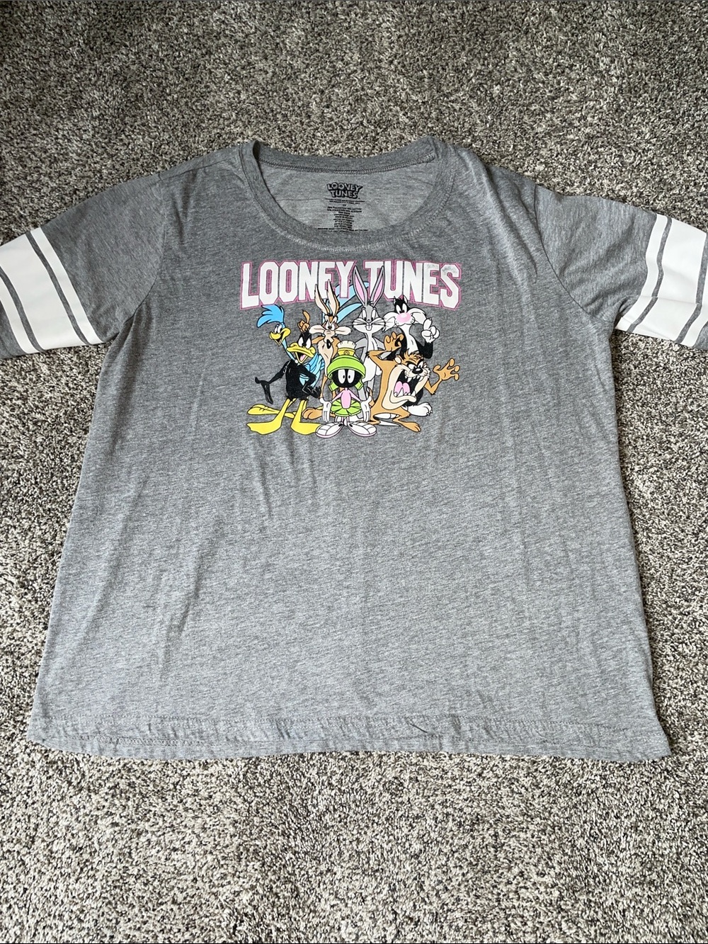 Warner Bros. Heather Gray Looney Tunes Character Tee with White Stripe Sleeves.
